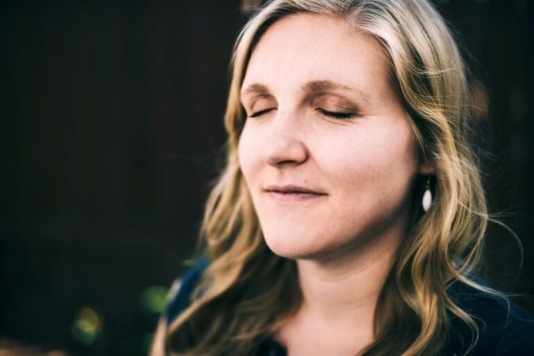 Why Do People Close Their Eyes During Prayer and Meditation?
