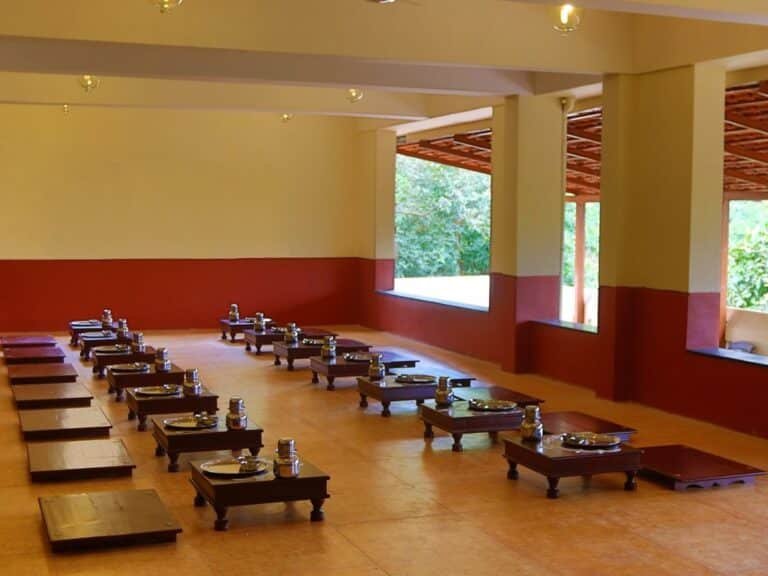 Why Did Indians Traditionally Sit on the Floor to Eat?